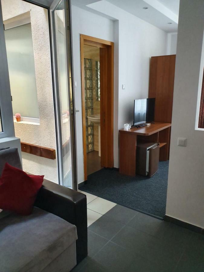 Tranzitrooms 布加勒斯特 外观 照片